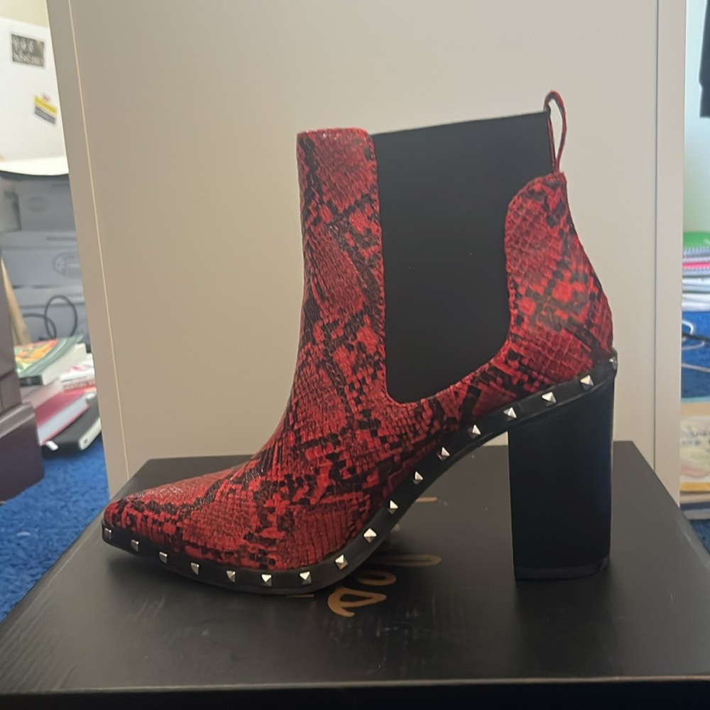 Charles By Charles David Dodger Booties | Never W… - image 8